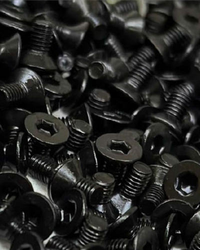 Tratamiento NER-INOX en acero inoxidable – acabado negro azulado